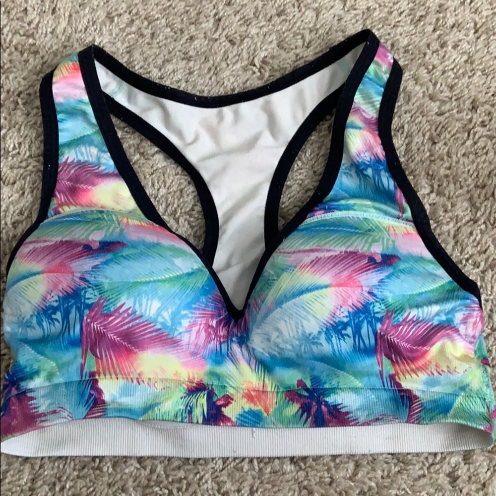 pink sports bra